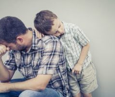 Estrés en padres y madres de niños y niñas con autismo: una complicada relación.
